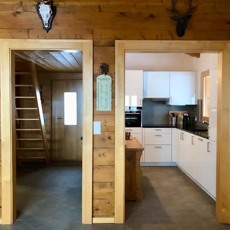 Chalet Clematites בקתה אנזיר