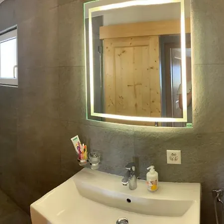 Chalet Clematites בקתה *